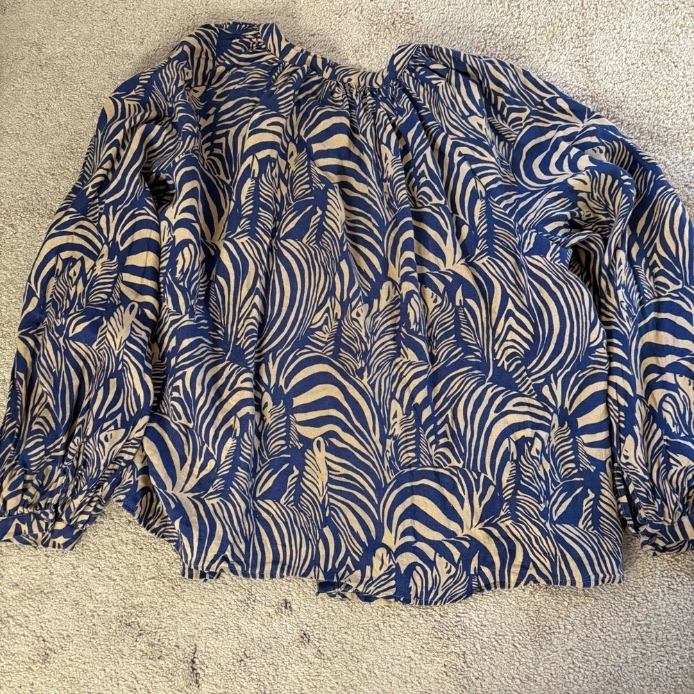 Banana Republic 100% Linen Zebra Print Women's Top - Navy and Tan Size Large - Picture 4 of 7